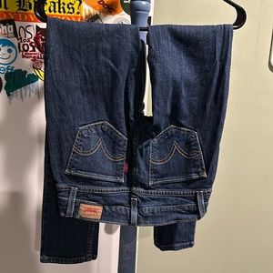 Levi's 524 jeans